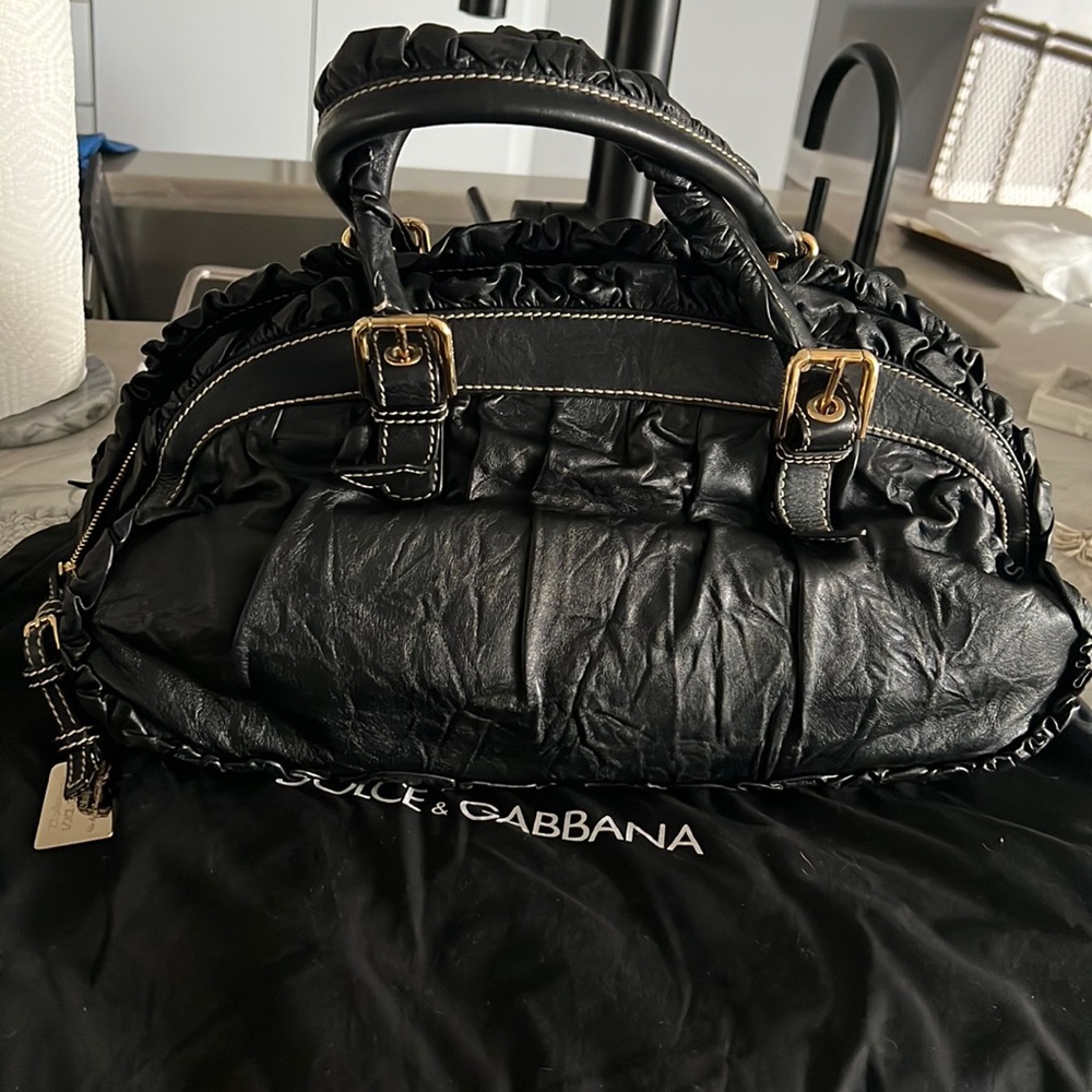 NWT Dolce Gabbana bag crinkled leather 17 by 9 “with dust bag